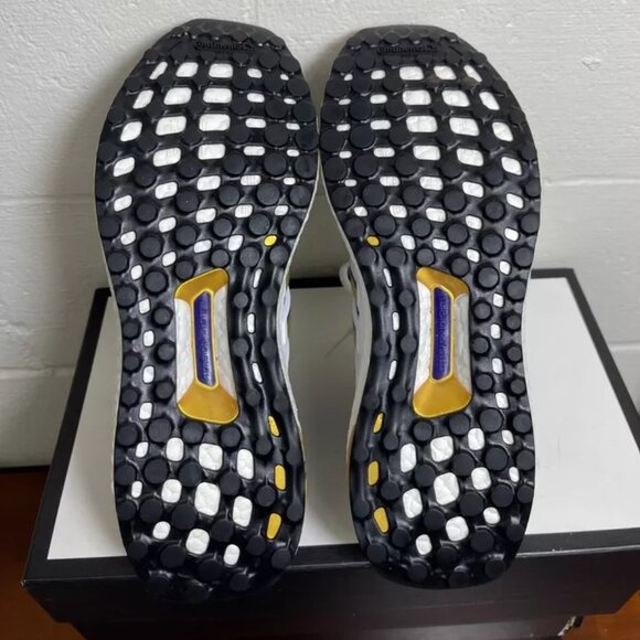 Adidas HQ5867 Ultra Boost 1.0 Washington Huskies White Purple Sneaker Men's 7.5 - Picture 10 of 10